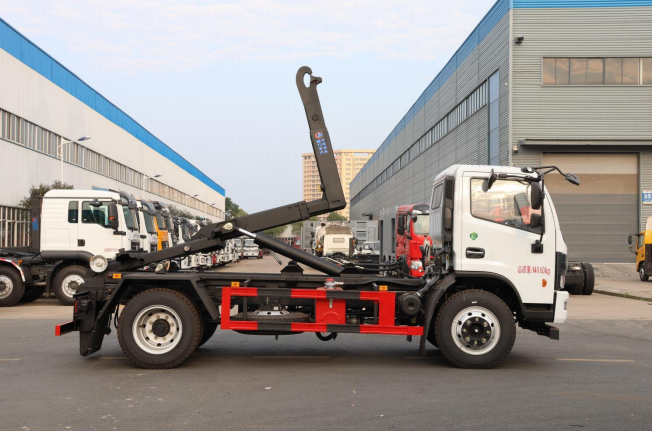 (12方)東風(fēng)D9勾臂垃圾車